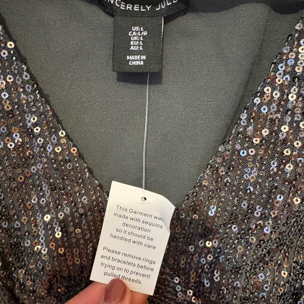 NWT Sincerely Jules Black and Silver Sequin Blouse Crop Top Concert Bachelorette - Picture 3 of 7